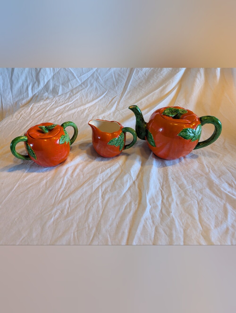 2/140$ Orange shape Ceramic Teapot and Creamer Set by Tri Sun
